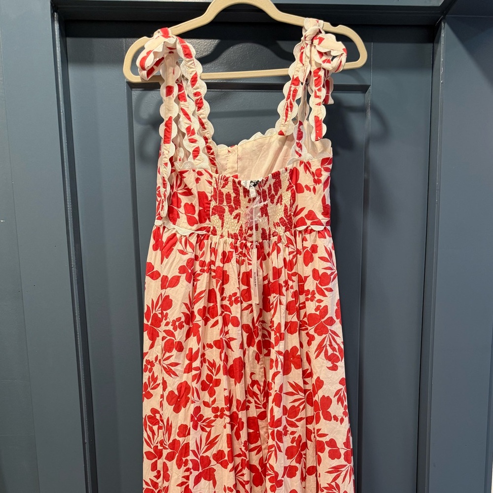 Floral Red and White Women's Dress - Picture 4 of 4